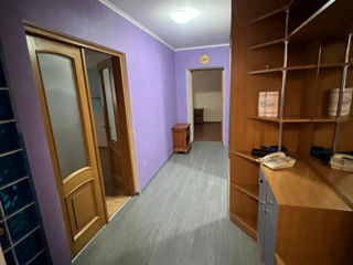 Apartament cu 2 camere, 78 m², Buiucani, Chișinău foto 4