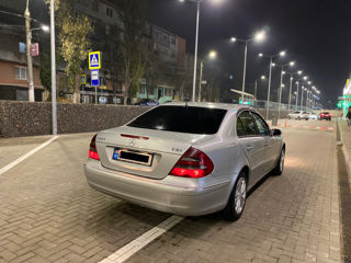 Mercedes E-Class foto 3