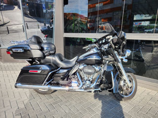 Harley - Davidson Street Glide foto 1