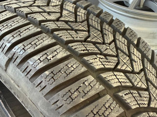 Anvelope Dunlop 215/60 R16 Iarnă foto 4