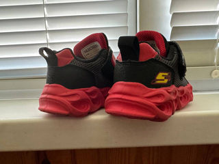 Adidasi Skechers  foto 1