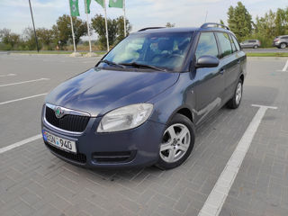 Skoda Fabia foto 1