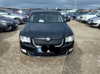 Skoda Superb foto 2