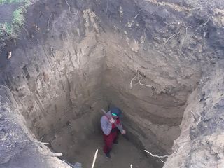 Excavator Balti foto 2