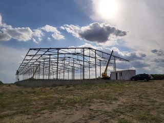 Constructii metalice. Frigider agroindustrial. Elevator pentru cereale