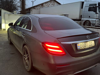 Mercedes E-Class foto 3