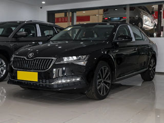 Skoda Superb foto 1