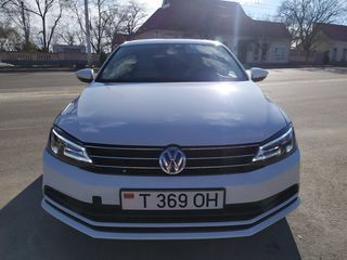 Volkswagen Jetta foto 1