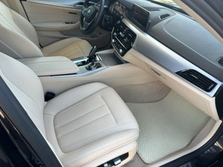 BMW 5 Series foto 6