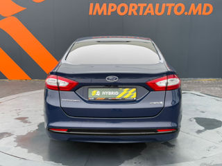 Ford Mondeo foto 6