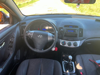 Hyundai Elantra foto 5