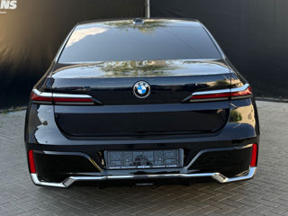 BMW 7 Series foto 4