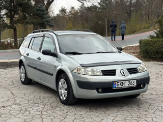 Renault Megane foto 2