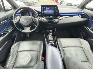 Toyota C-HR foto 9