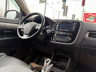 Mitsubishi Outlander foto 10