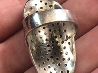 Серебряное кольцо-перстень с чёрными топазами, всего за 440 лей foto 3