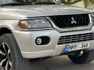 Mitsubishi Montero Sport foto 4