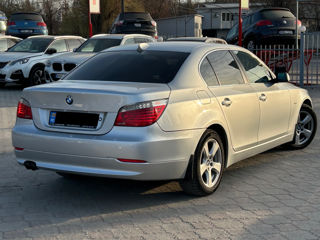 BMW 5 Series foto 4