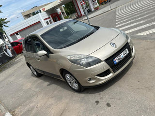 Renault Scenic foto 1