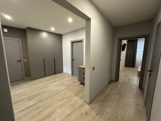 Apartament cu 2 camere, 80 m², Botanica, Chișinău foto 7