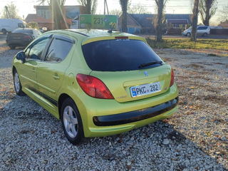 Peugeot 207 foto 5