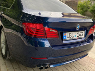 BMW 5 Series foto 4