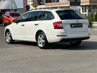 Skoda Octavia foto 3