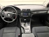 BMW 5 Series foto 6