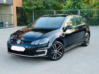 Volkswagen Golf foto 1