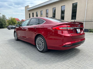 Ford Fusion foto 4