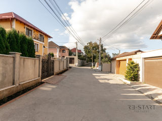 Se vinde duplex în 3 nivele, amplasat în mun. Chișinău, Codru, strada Busuiocului. foto 17