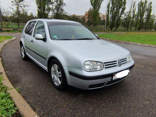 Volkswagen Golf foto 2