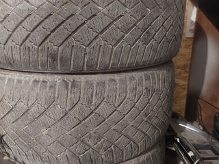 255/40 R19