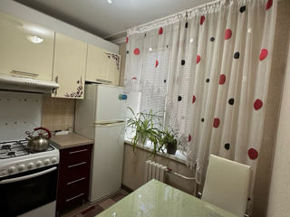 Apartament cu 1 cameră, 40 m², 8 cartier, Bălți foto 1