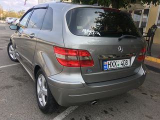 Mercedes B Class foto 5