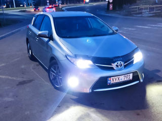 Toyota Auris foto 2