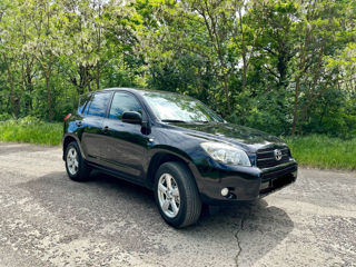 Toyota Rav 4 foto 5