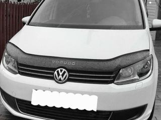 Volkswagen Touran foto 1