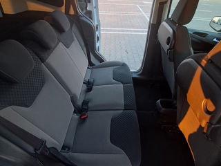 Ford Tourneo Courier foto 4