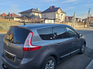 Renault Grand Scenic foto 9