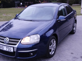 Volkswagen Jetta foto 1