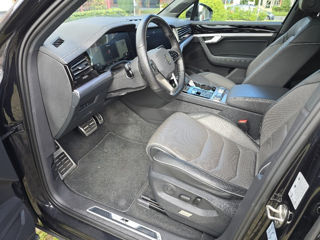 Volkswagen Touareg foto 4