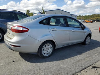 Ford Fiesta foto 4