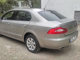 Skoda Superb foto 3