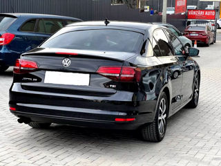 Volkswagen Jetta - auto in chirie-avto prokat foto 2