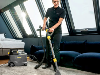 Chirie aspirator cu apă Karcher Puzzi foto 5