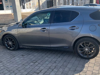 Lexus CT Series foto 2