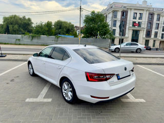 Skoda Superb foto 7