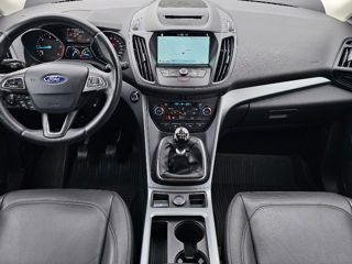 Ford Kuga foto 7