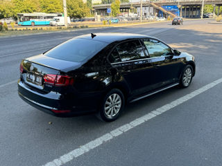 Volkswagen Jetta foto 6